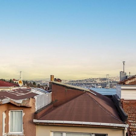 Апартаменты Captivating Flat With Balcony Near Besiktas Pier Стамбул Экстерьер фото