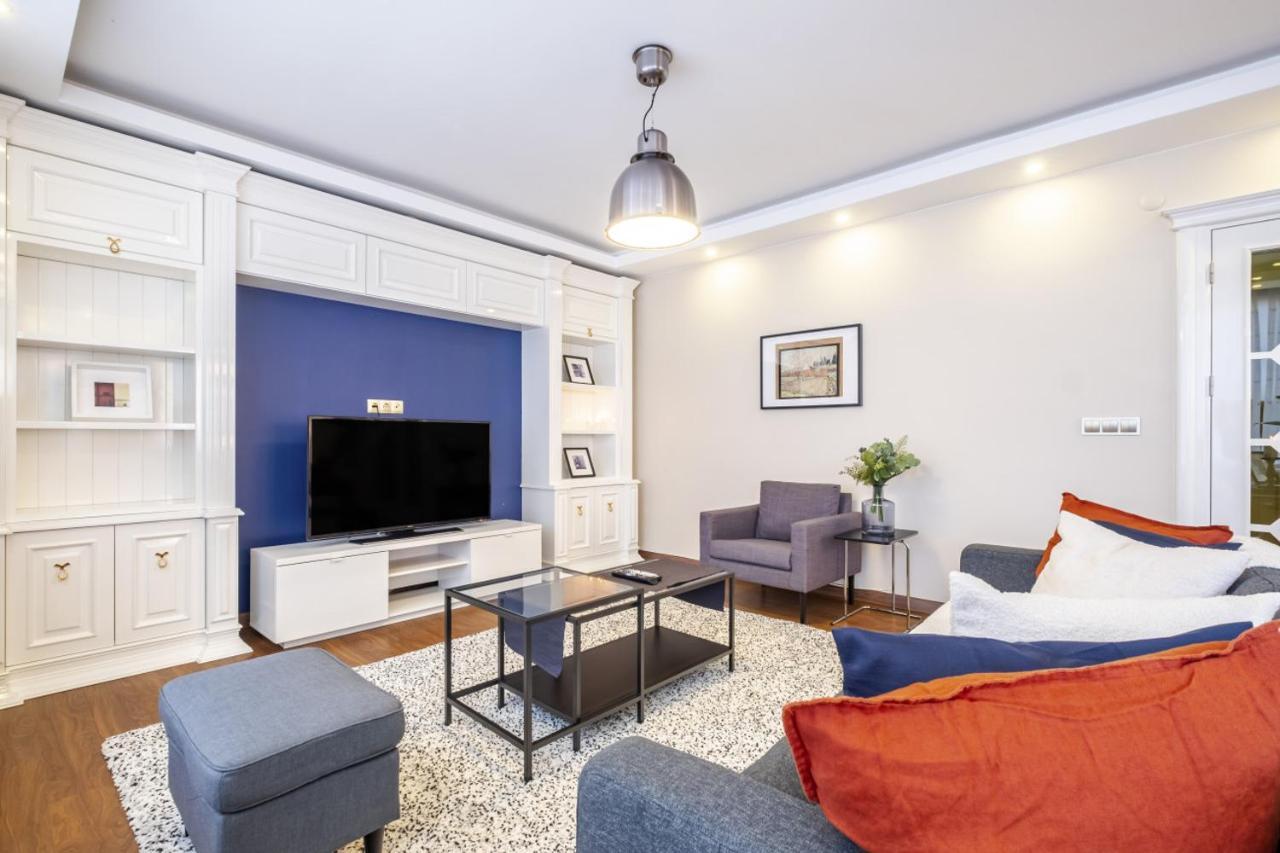 Апартаменты Captivating Flat With Balcony Near Besiktas Pier Стамбул Экстерьер фото