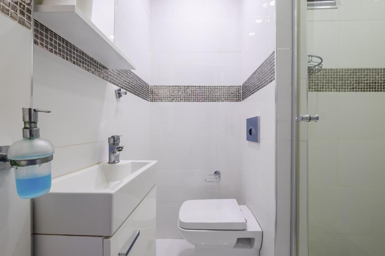 Апартаменты Captivating Flat With Balcony Near Besiktas Pier Стамбул Экстерьер фото
